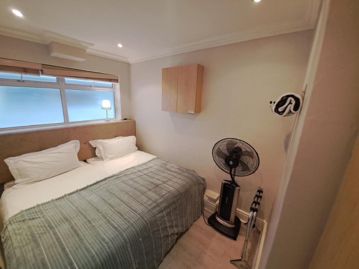 3 Bedroom Sea Facing Family Apartment Cape Town Moullie Point Εξωτερικό φωτογραφία