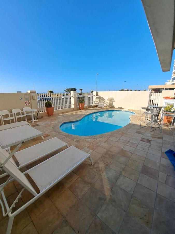 3 Bedroom Sea Facing Family Apartment Cape Town Moullie Point Εξωτερικό φωτογραφία